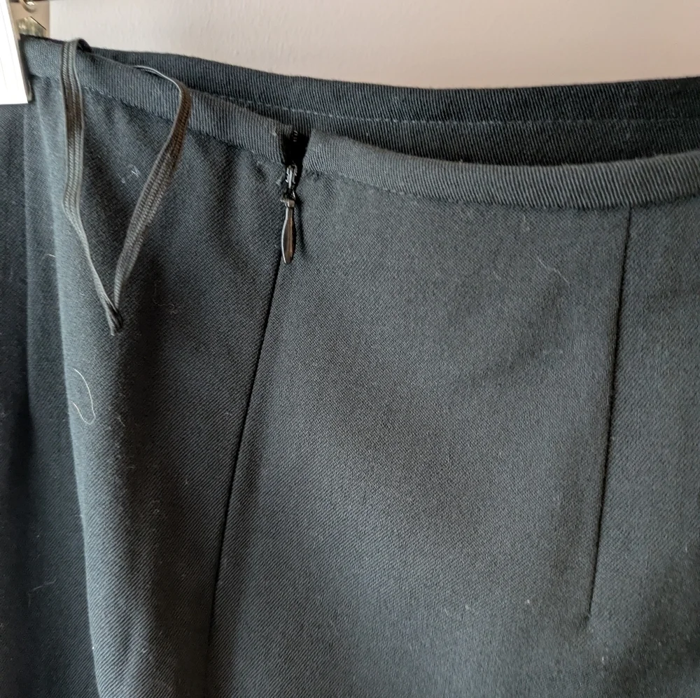 Liz Claiborne Wool Pencil Skirt sz 10